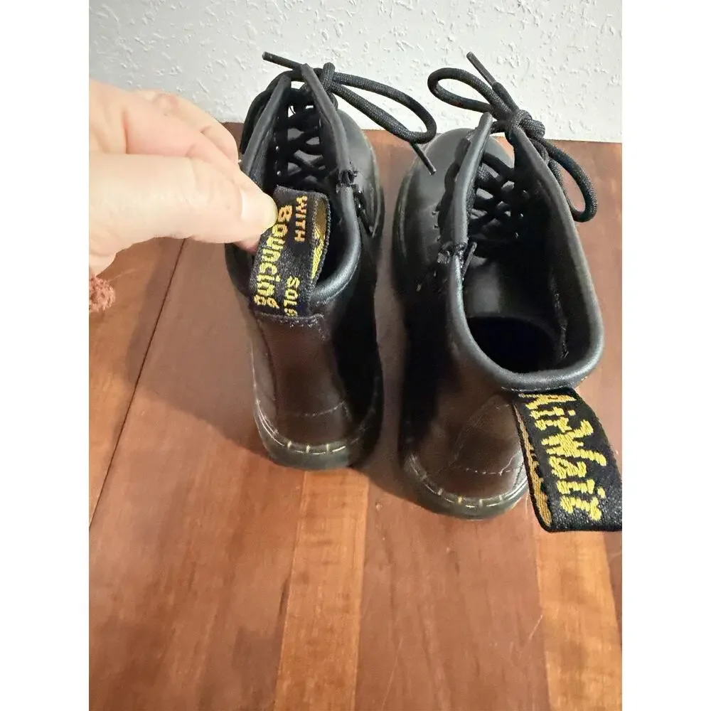 Dr. Martens Zavala Black Leather Lace Up Side Zip Combat Boot Kids 4M EUC